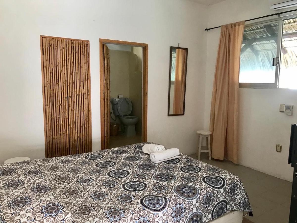 Nomad Beach House Hotel Puerto Escondido  Eksteriør billede